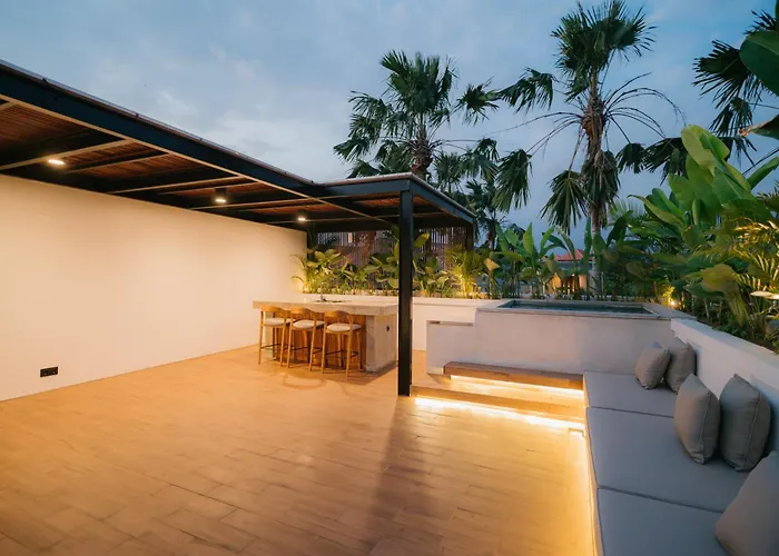 Aquamarine 8a Vakantiehuis Canggu