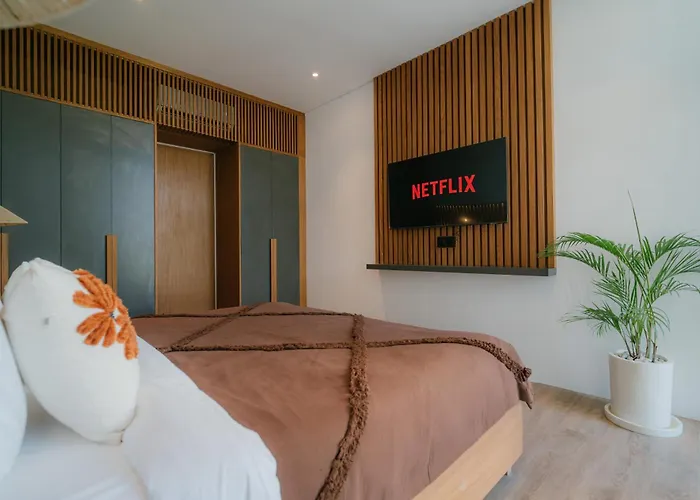 Aquamarine 8a بيت للعطل *